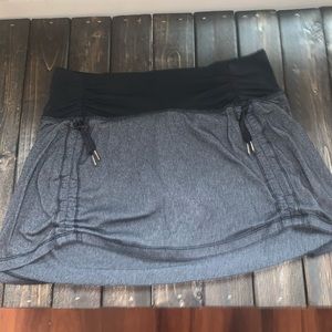 EUC lululemon skirt
